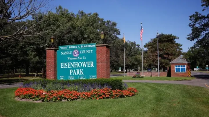 Eisenhower park -