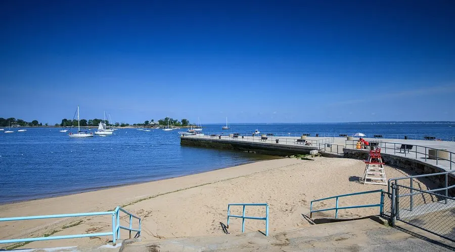Hudson park and beach in new rochelle, ny