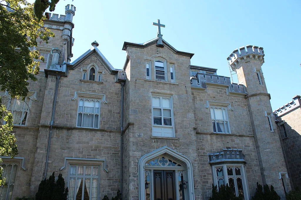 Leland castle in new rochelle, ny